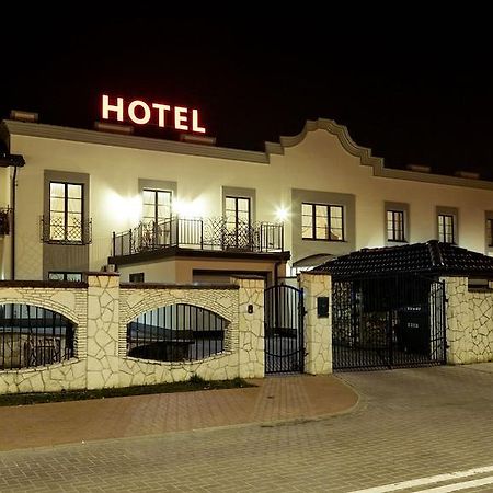 Hotel Notabene Świdnik Extérieur photo