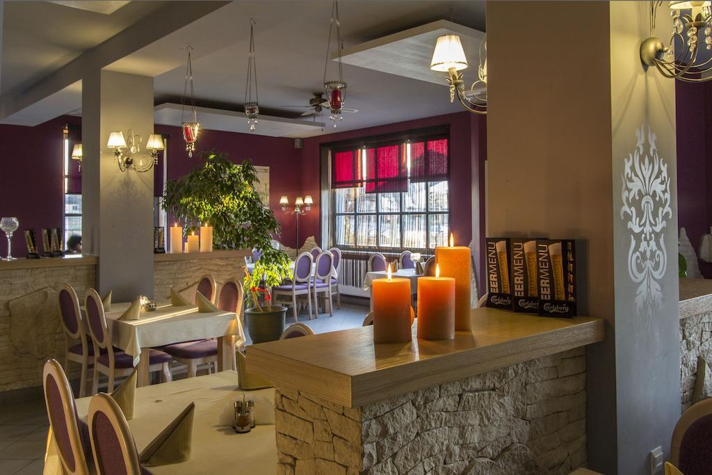 Hotel Notabene Świdnik Extérieur photo