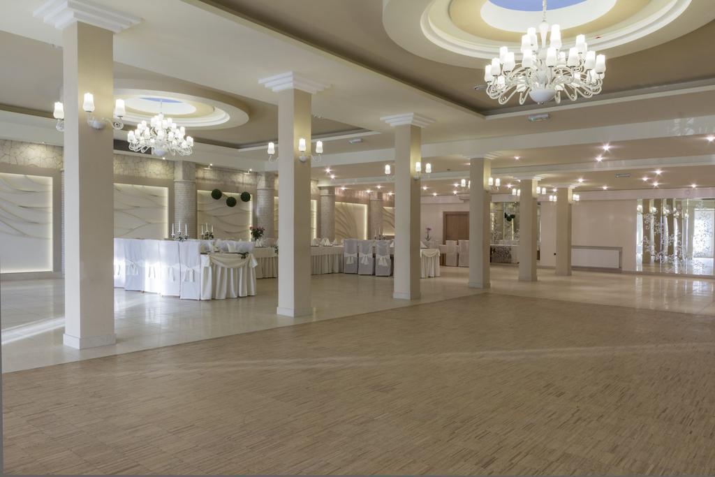 Hotel Notabene Świdnik Extérieur photo