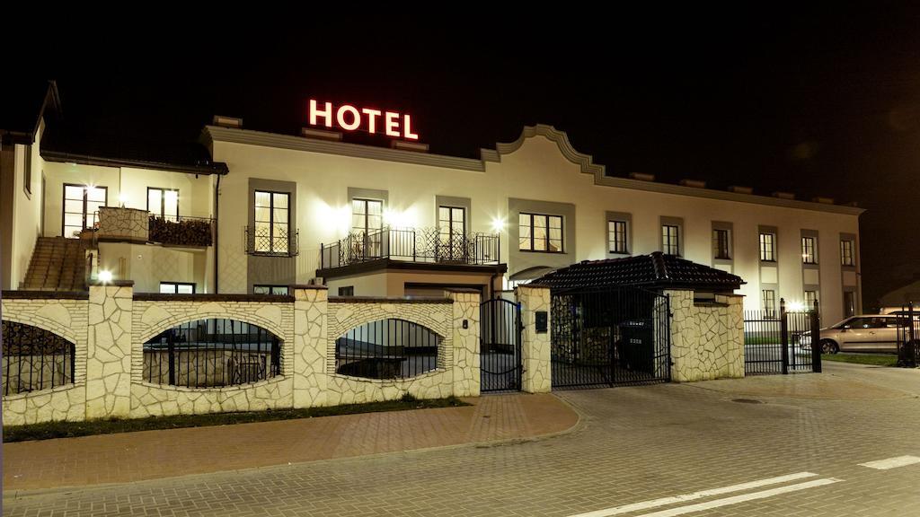Hotel Notabene Świdnik Extérieur photo